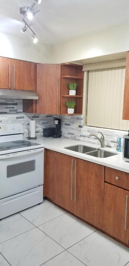 Glam 2 Bedroom Apartment Close To Nsu In Cooper City מראה חיצוני תמונה